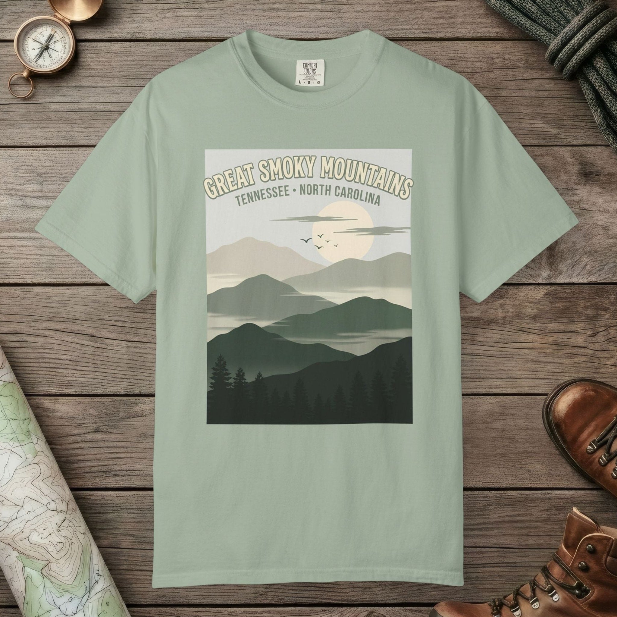 Bay color unisex graphic t-shirt with "Great Smoky Mountains" design