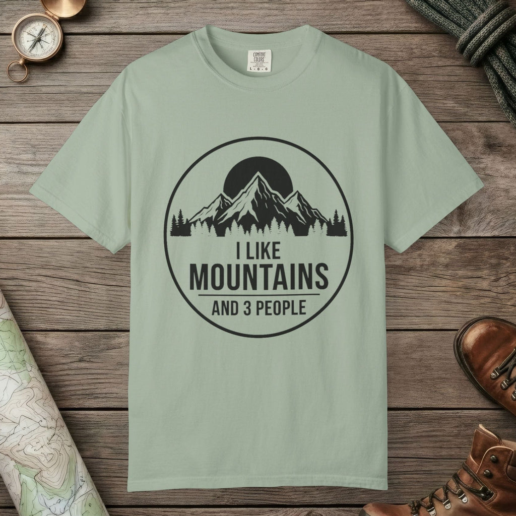 Bay color unisex graphic t-shirt with "I Like Mountains" design