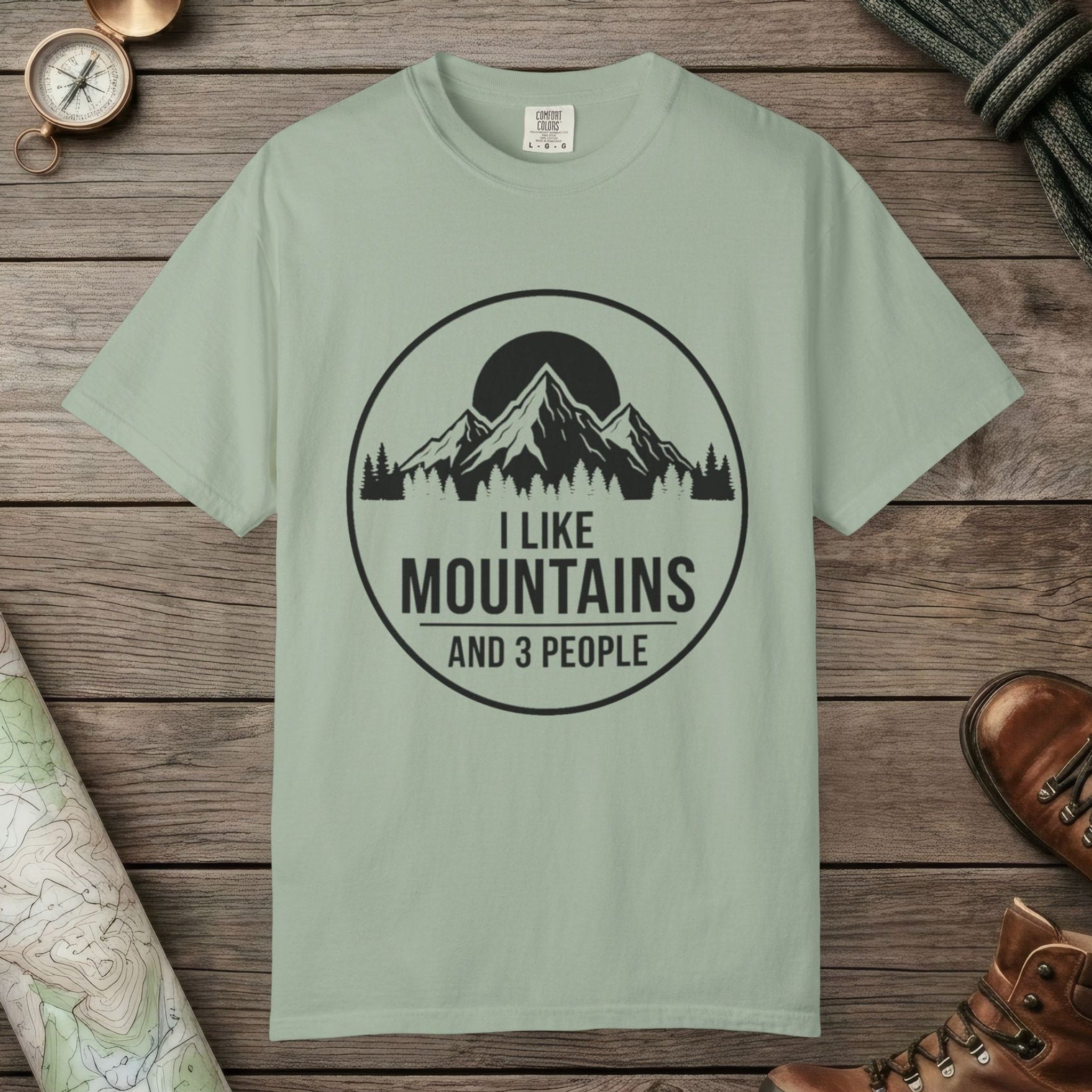 Bay color unisex graphic t-shirt with "I Like Mountains" design
