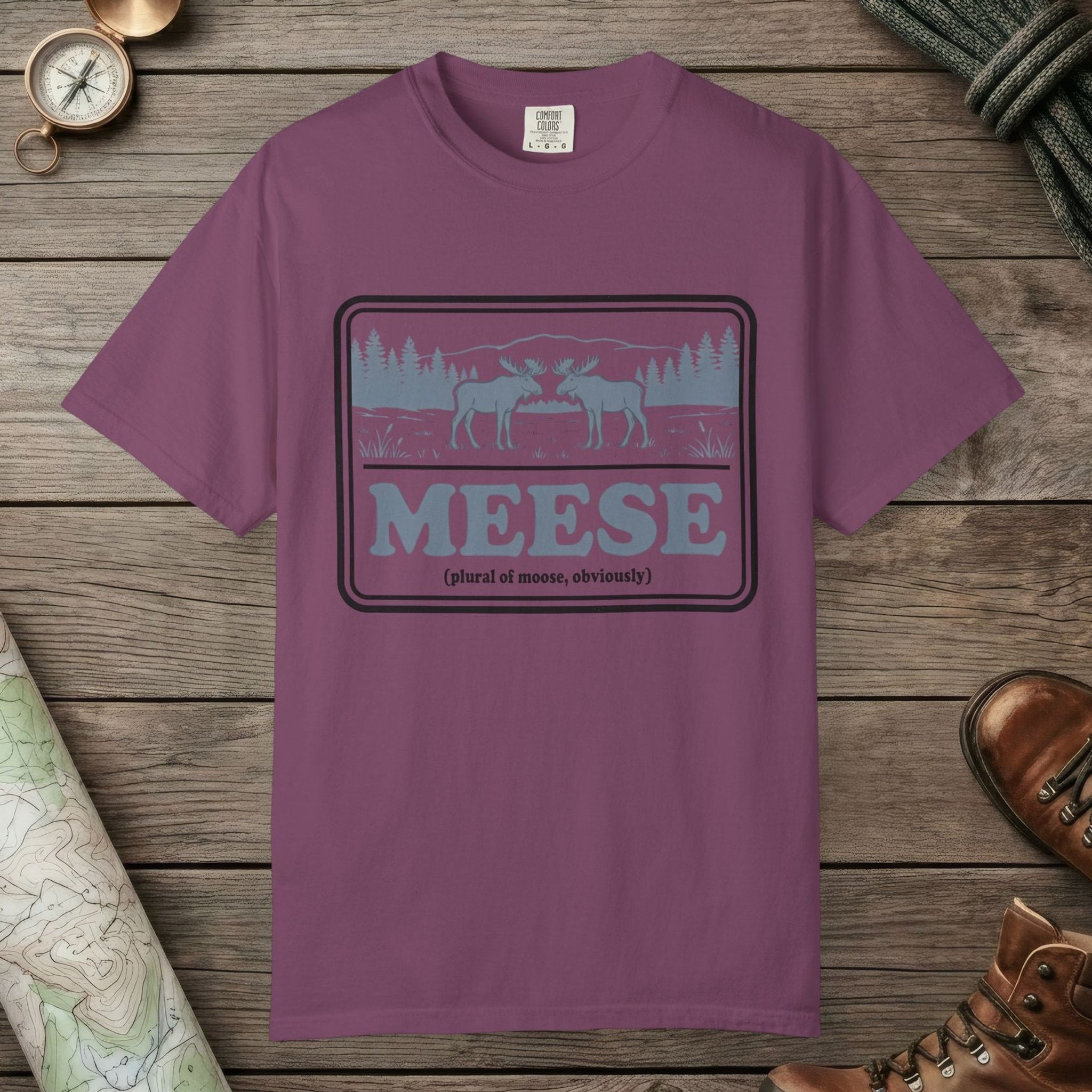 Berry color unisex graphic t-shirt with "Meese" design